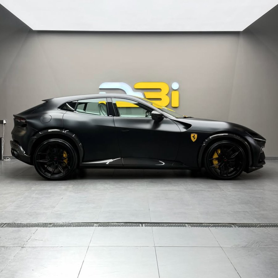 Ferrari Purosangue side view